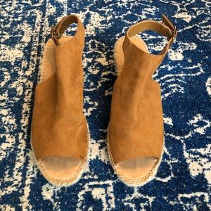 Tan Gap Espadrille wedge sandals